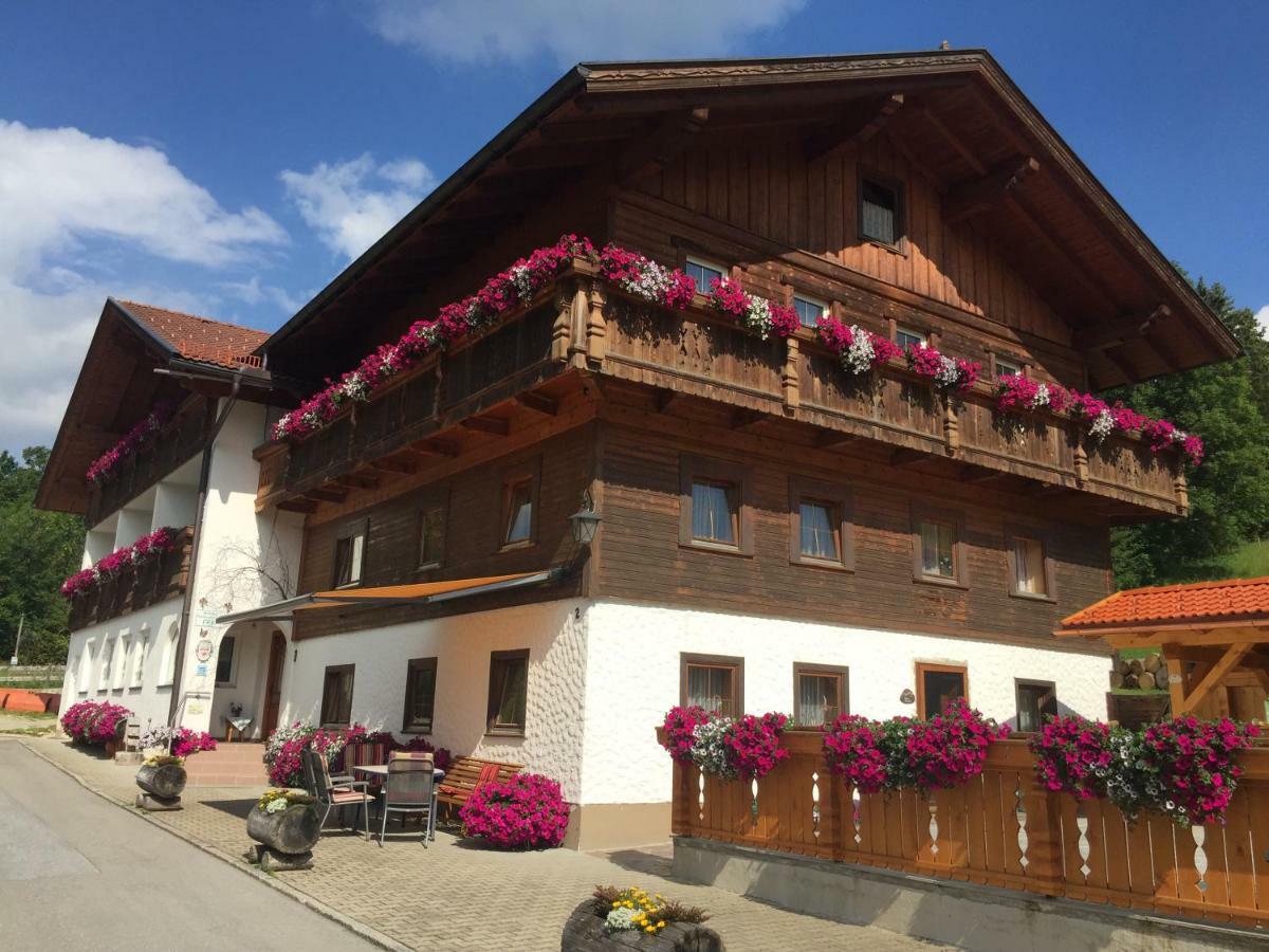 Gastehaus Reichle Hotel ทันน์ไฮม์ ภายนอก รูปภาพ